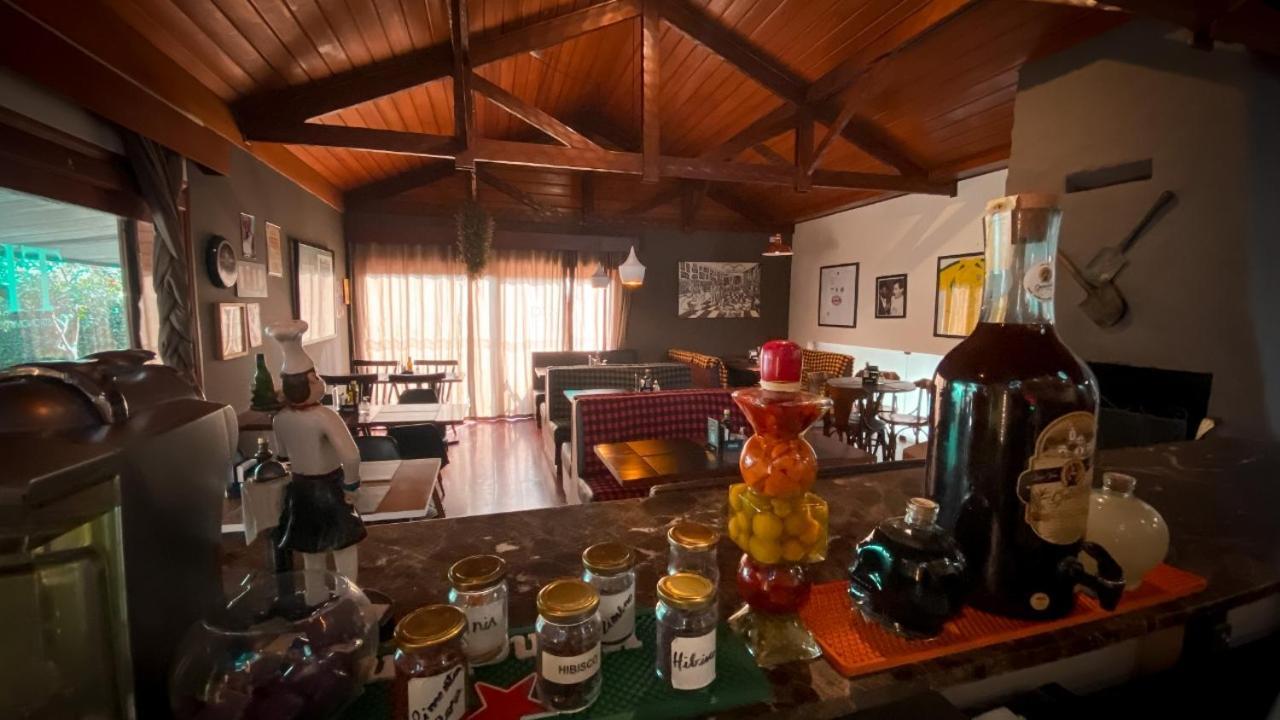 Hotel Tico Pousada Campos do Jordão Esterno foto